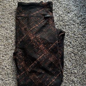 LICI Fit Scrunch Legging